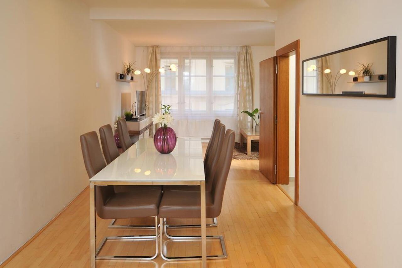 Selinor Old Town Apartments Прага Екстер'єр фото